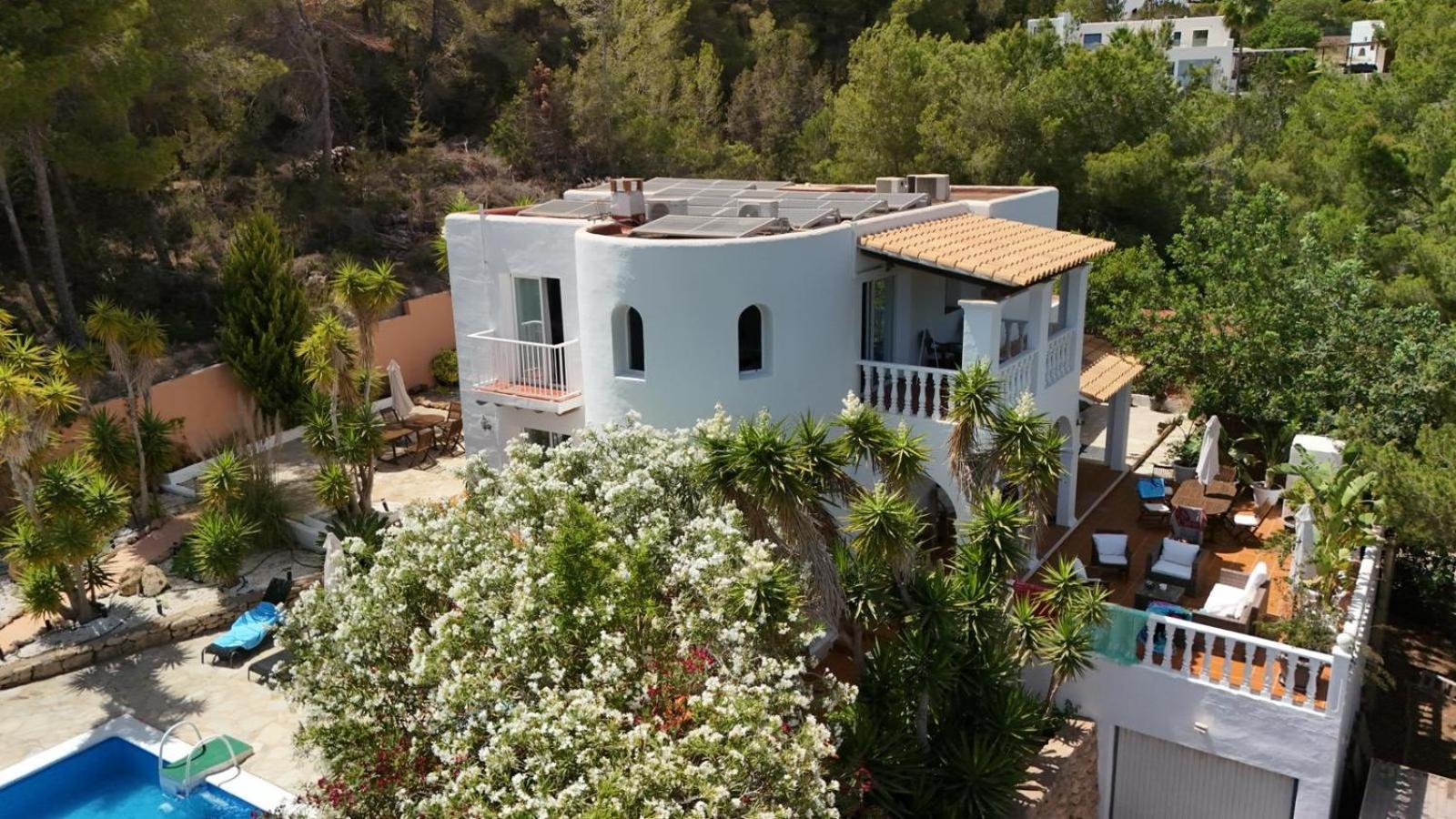 Villa Mercedes Cala Llonga  Exterior photo