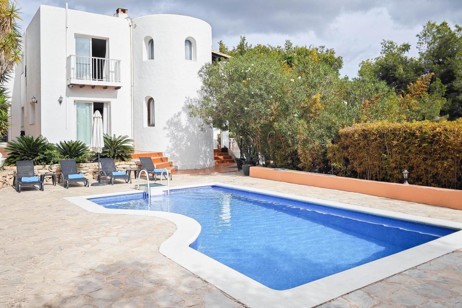 Villa Mercedes Cala Llonga  Exterior photo